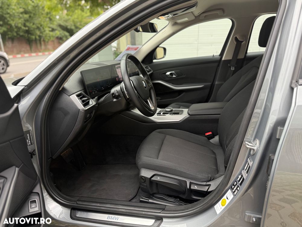 BMW Seria 3 320d Touring xDrive Aut. - 28