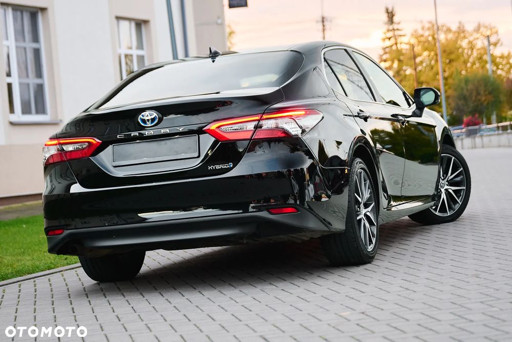 Toyota Camry 2.5 Hybrid Executive CVT - 6
