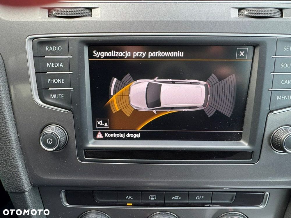 Volkswagen Golf Variant - 14