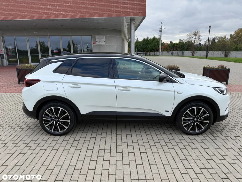 Opel Grandland X Plug-in-Hybrid4 1.6 DI Start/Stop Ultimate - 4
