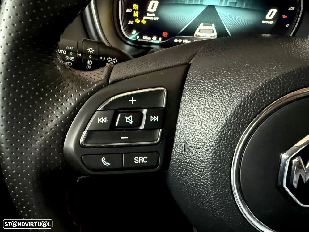 MG EHS 1.5 T-GDI Plug-in Hybrid Luxury - 38