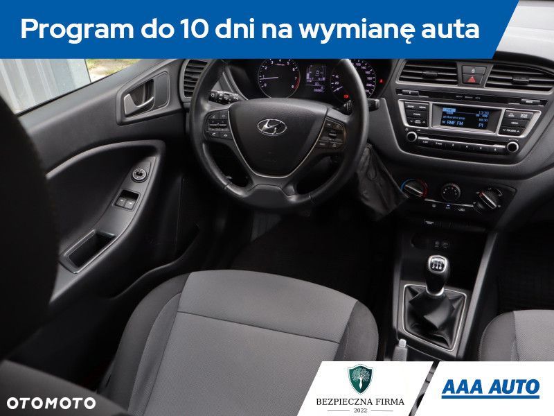 Hyundai i20 - 8