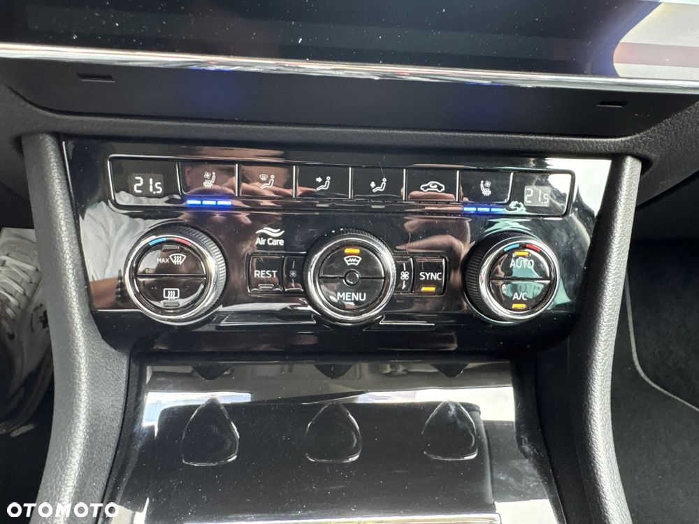 Skoda Superb 2.0 TDI SCR 4x4 L&K DSG - 22