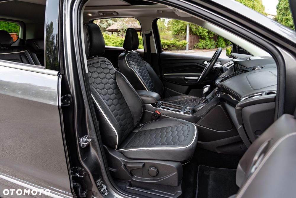 Ford Kuga 2.0 TDCi 4x4 Vignale - 25