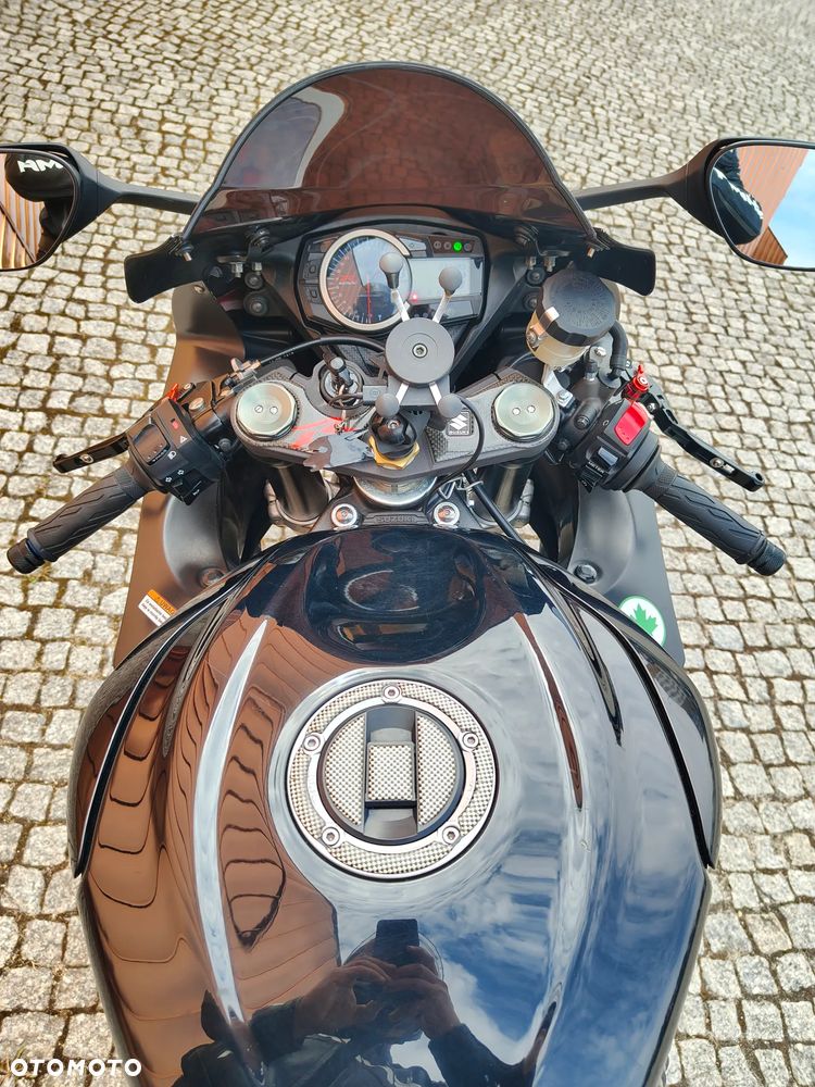 Suzuki GSX-R - 8