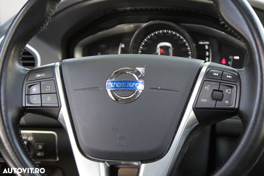 Volvo XC 60 - 13