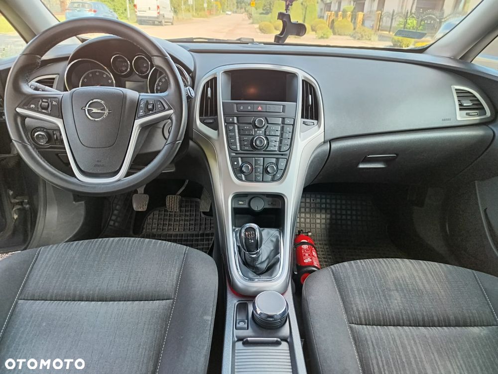 Opel Astra 1.6 Enjoy - 10