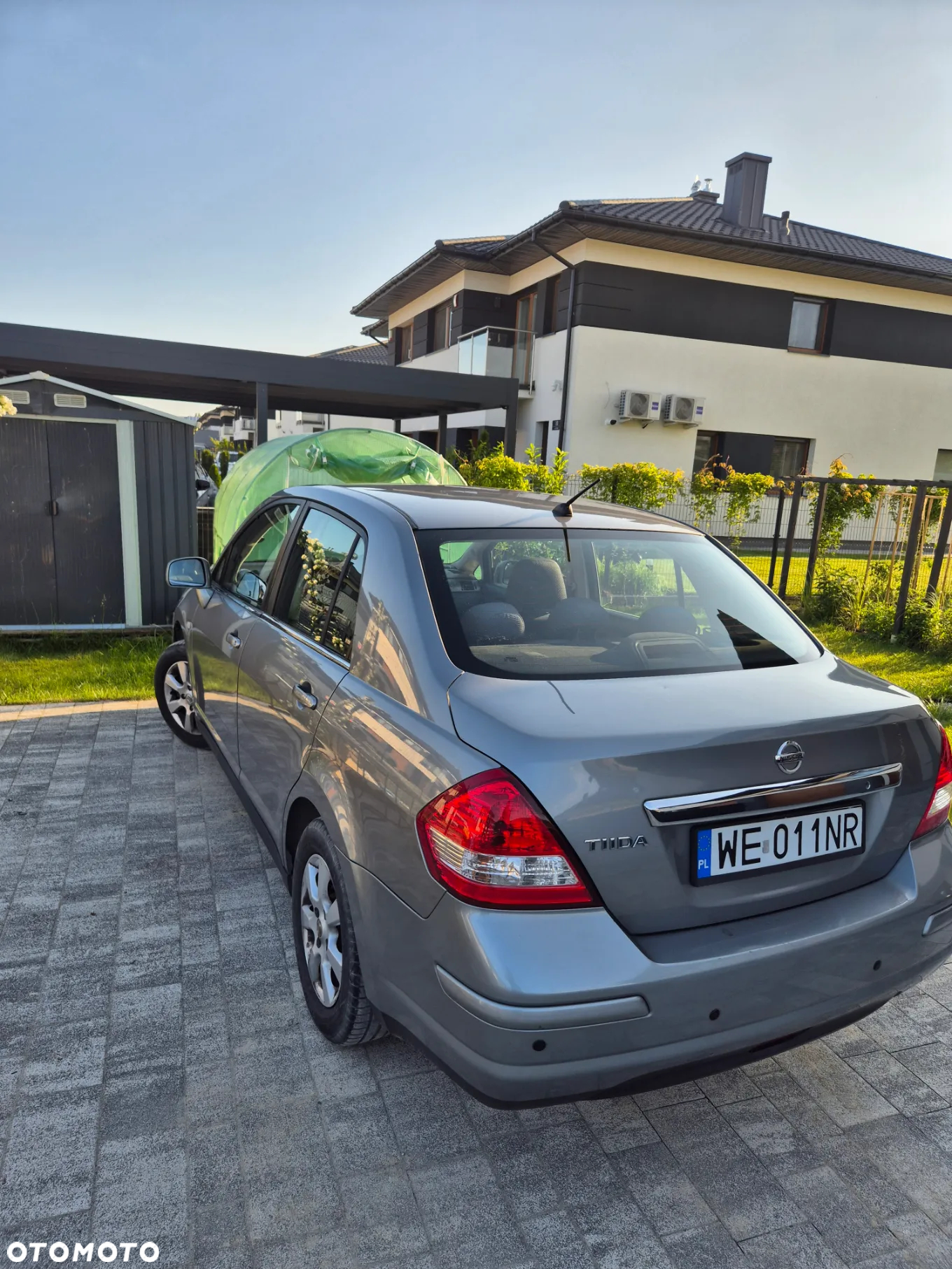 Nissan Tiida - 2