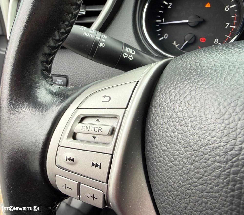 Nissan Qashqai 1.2 DIG-T N-Connecta - 13