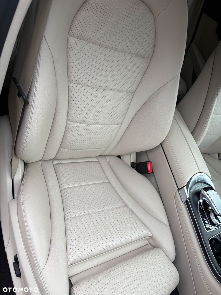 Mercedes-Benz GLC - 26