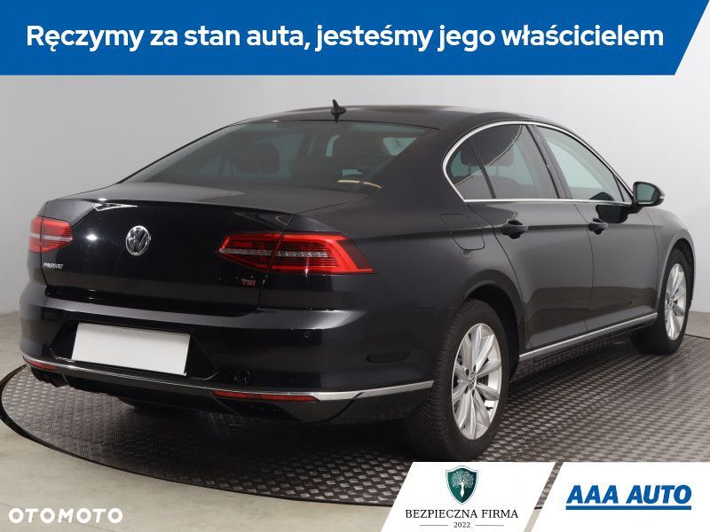 Volkswagen Passat - 5