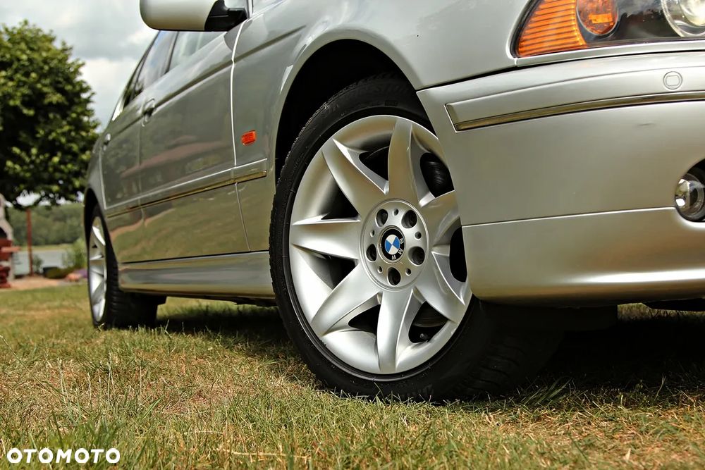 BMW Seria 5 535i - 6
