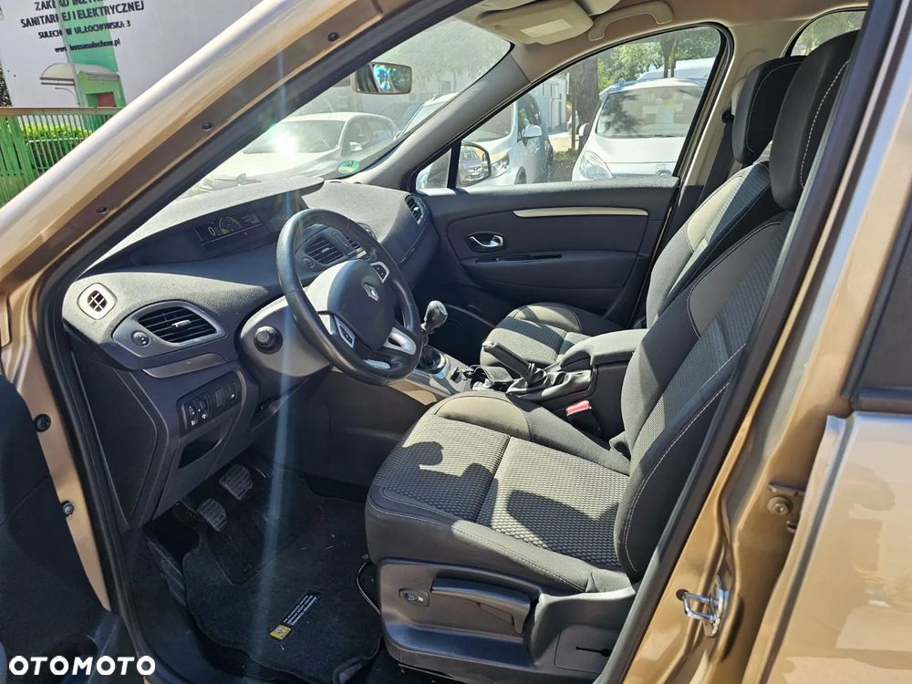 Renault Scenic - 15