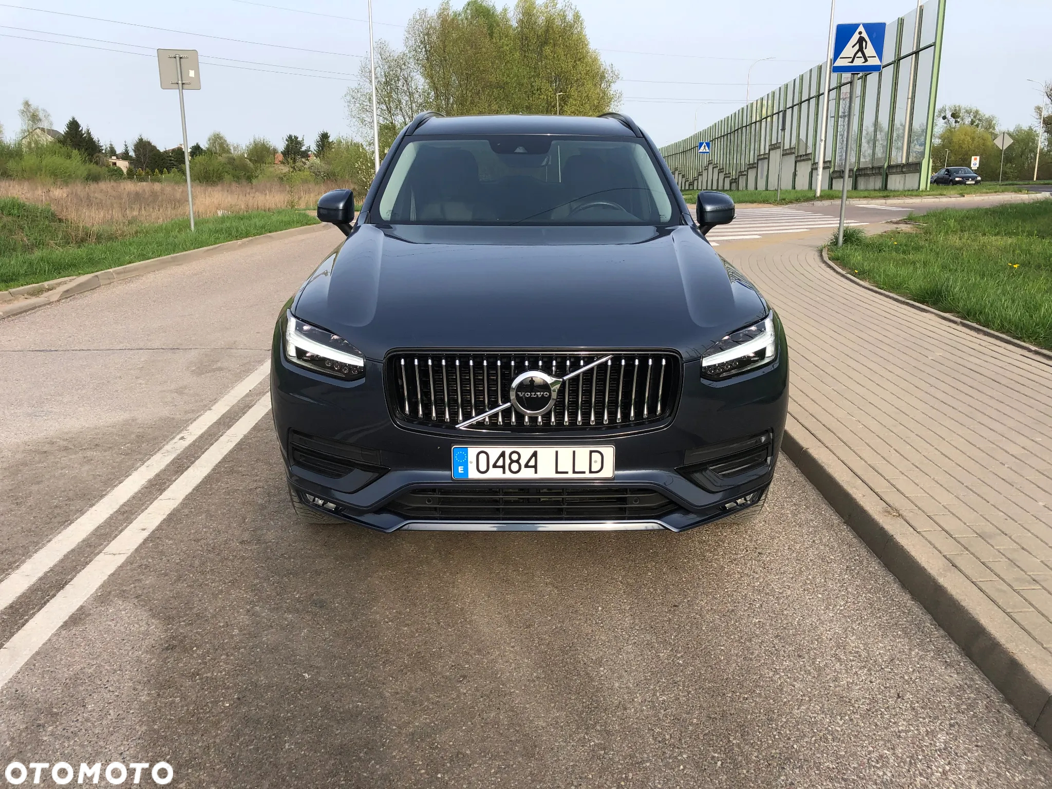 Volvo XC 90 T8 AWD Plug-In Hybrid Momentum 7os - 7