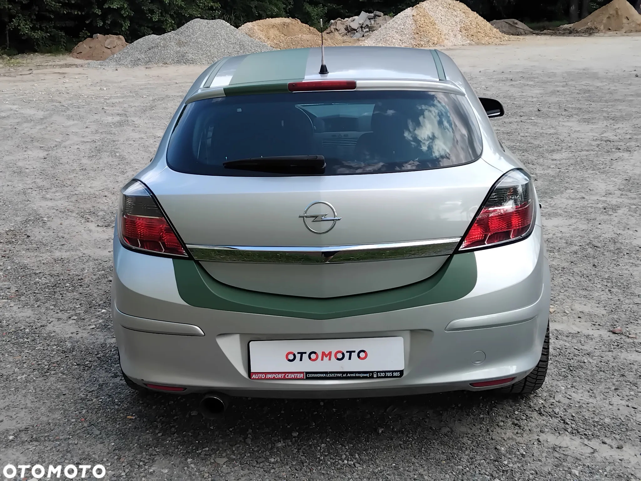 Opel Astra GTC 1.6 - 17