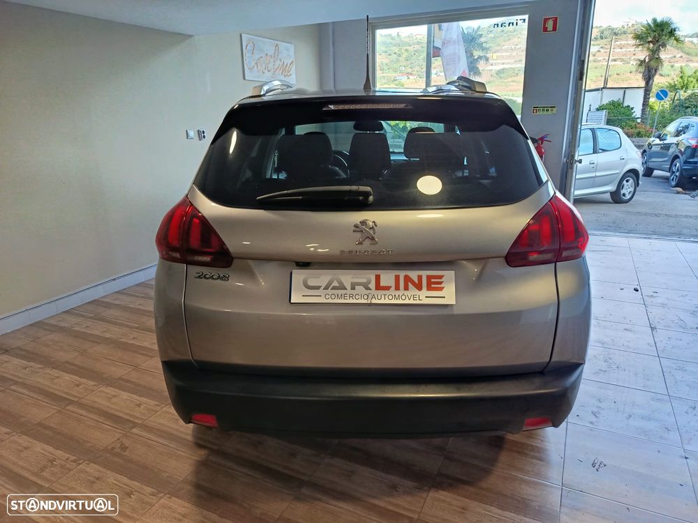 Peugeot 2008 1.2 PureTech Style - 13