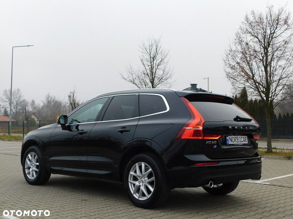 Volvo XC 60 D4 Momentum Pro - 6