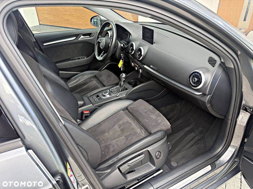 Audi A3 Sportback 2.0 TDI clean diesel Edycja specjalna S tronic - 21
