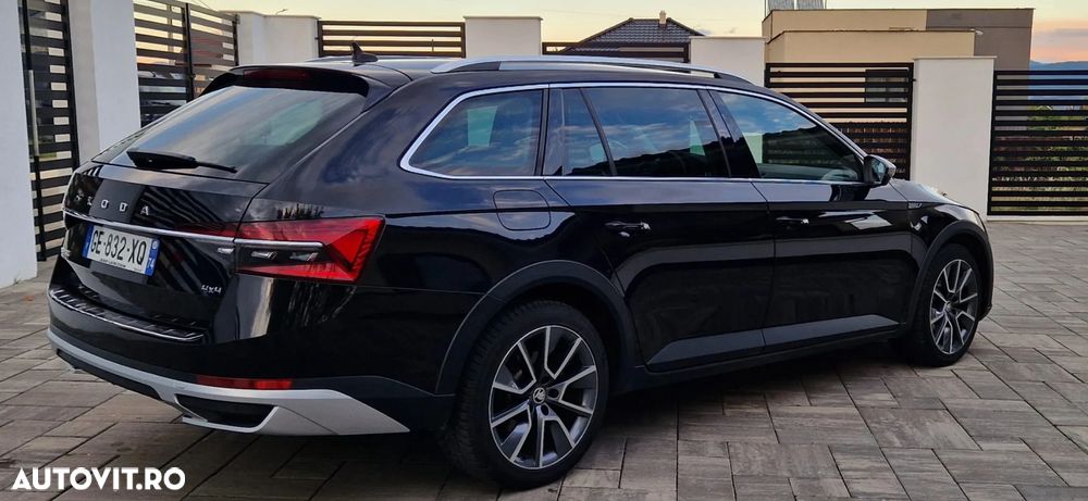 Skoda Superb Combi 2.0 TDI 4x4 DSG Scout - 2