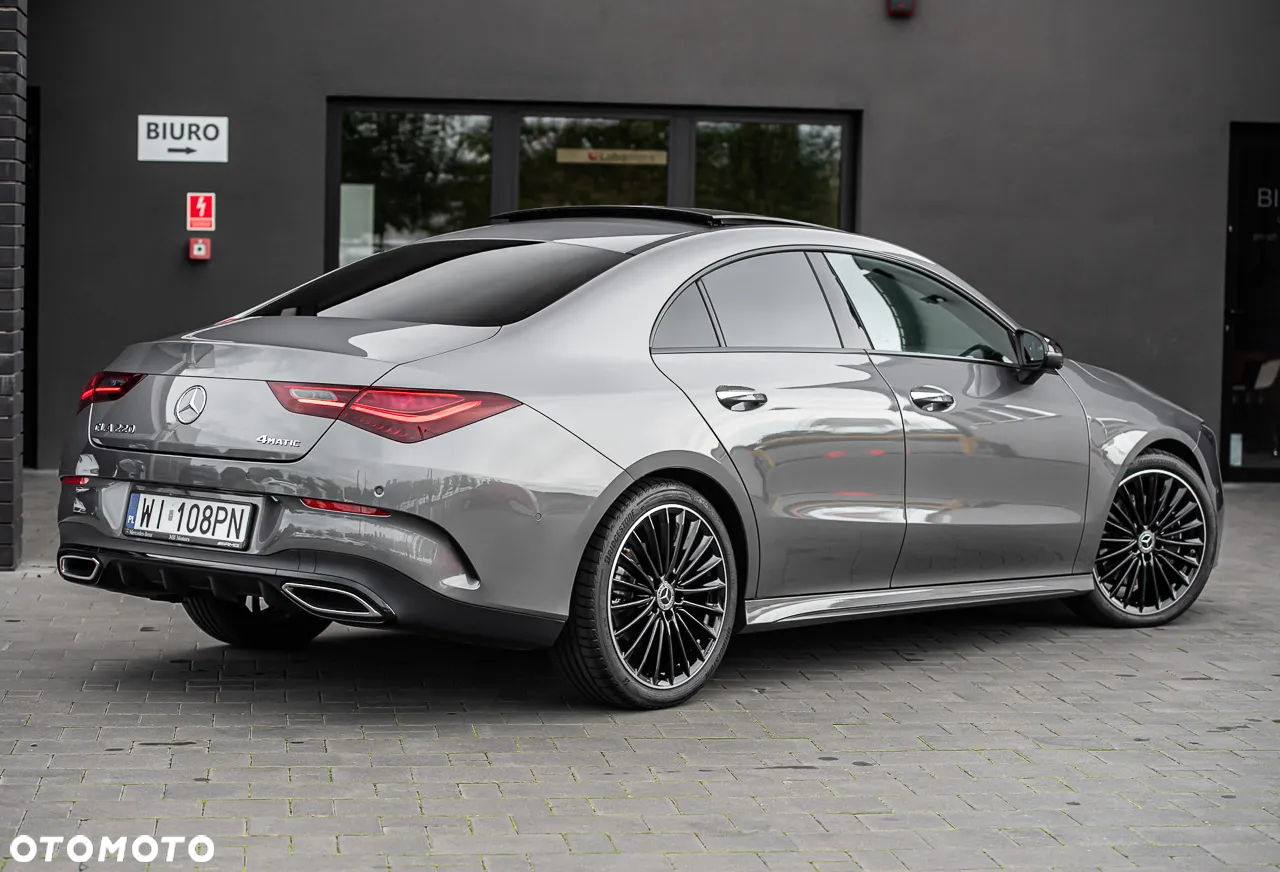 Mercedes-Benz CLA 220 4-Matic AMG Line 7G-DCT - 13