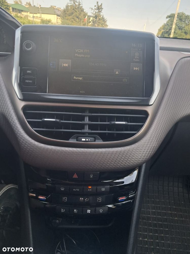 Peugeot 2008 1.6 VTi Active - 12