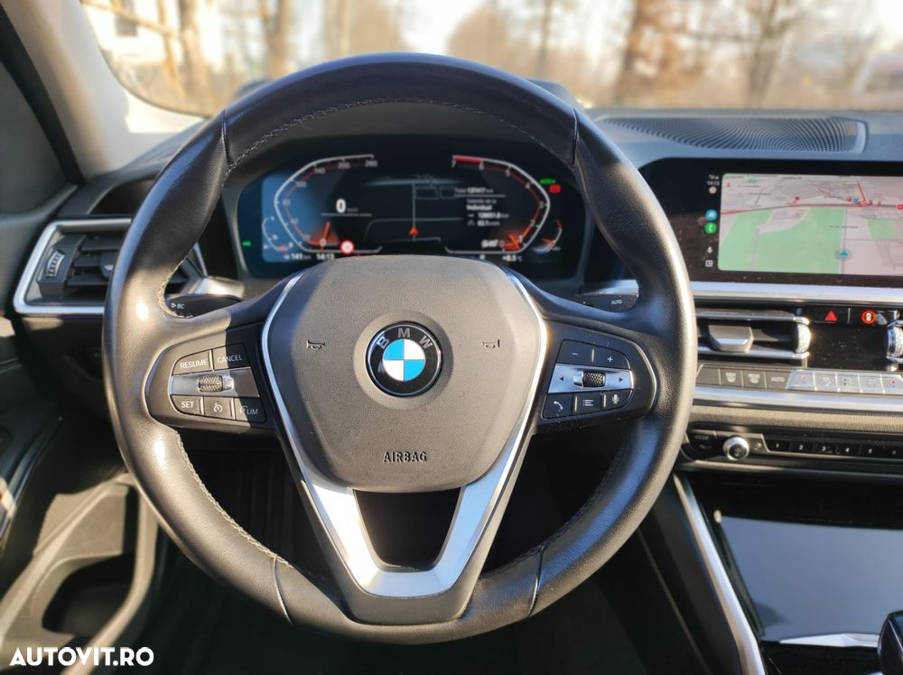 BMW Seria 3 320i Aut. Sport Line - 10