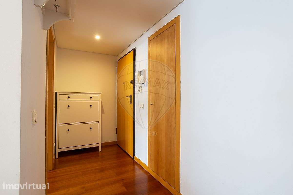 Apartamento T1 para arrendamento - Grande imagem: 2/19