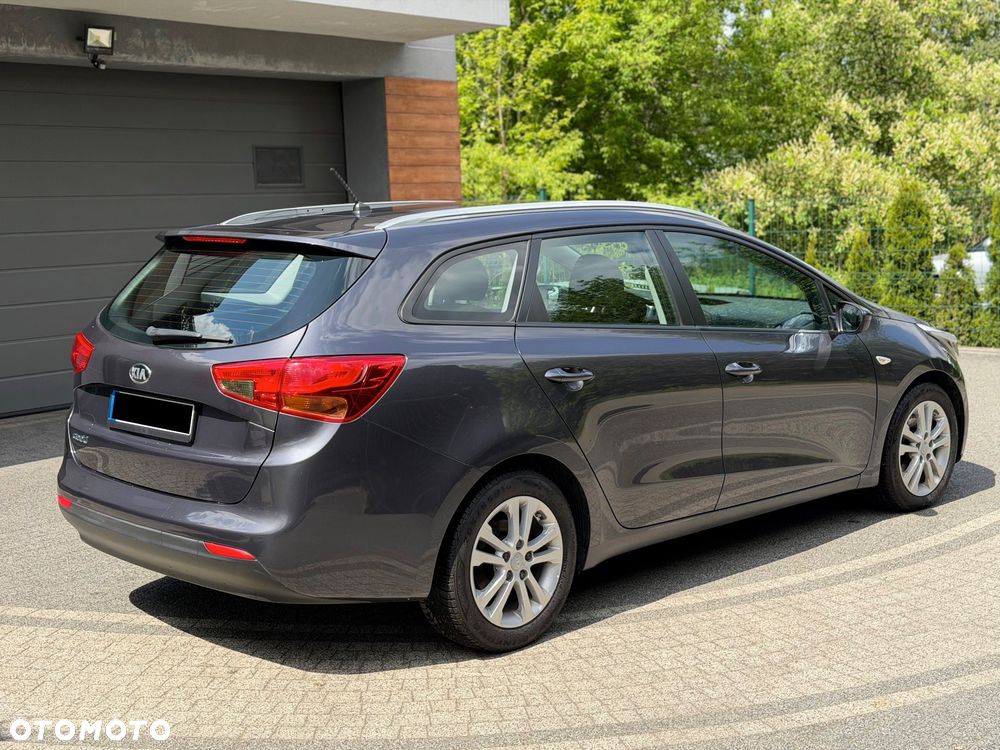 Kia Ceed - 5