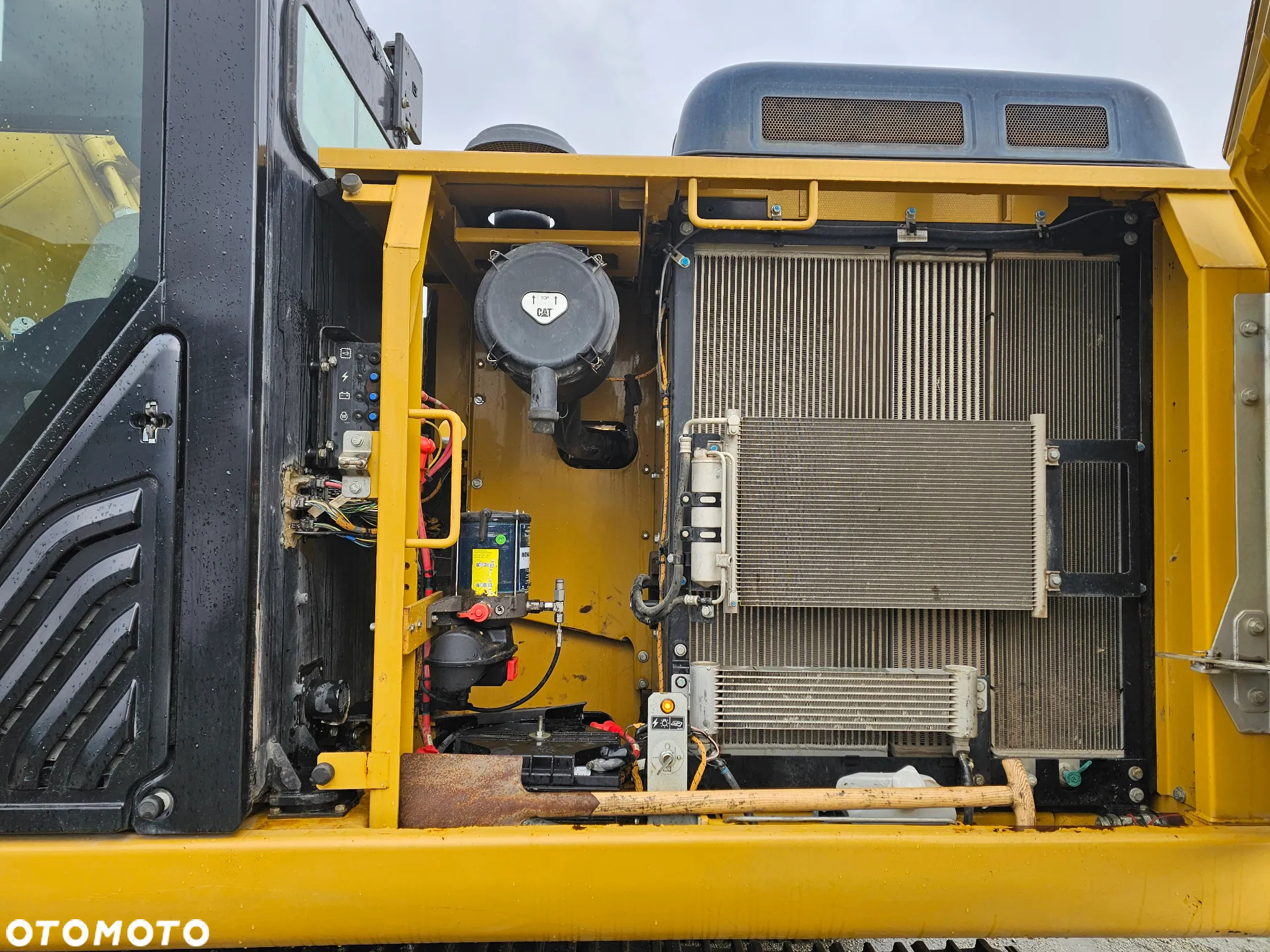 Caterpillar 320 FL, 2017 ROK, 8500 MTH - 17