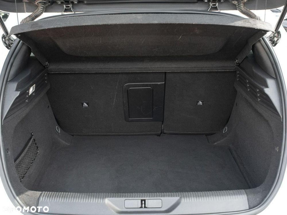 Peugeot 308 1.5 BlueHDi Allure S&S - 27