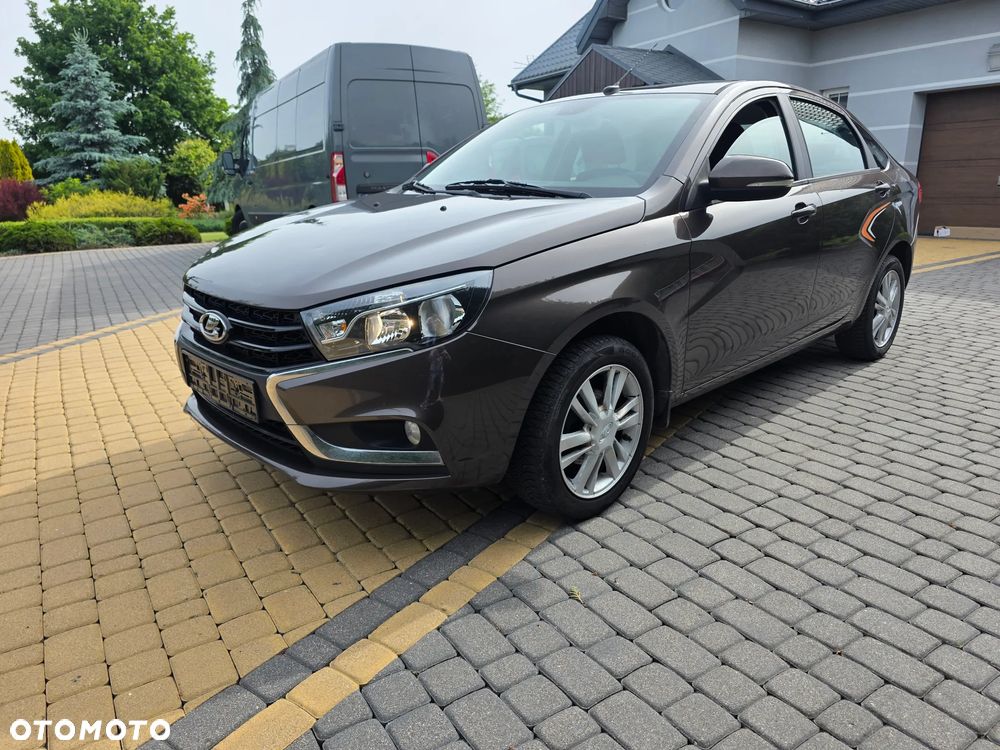 Lada Inny - 3