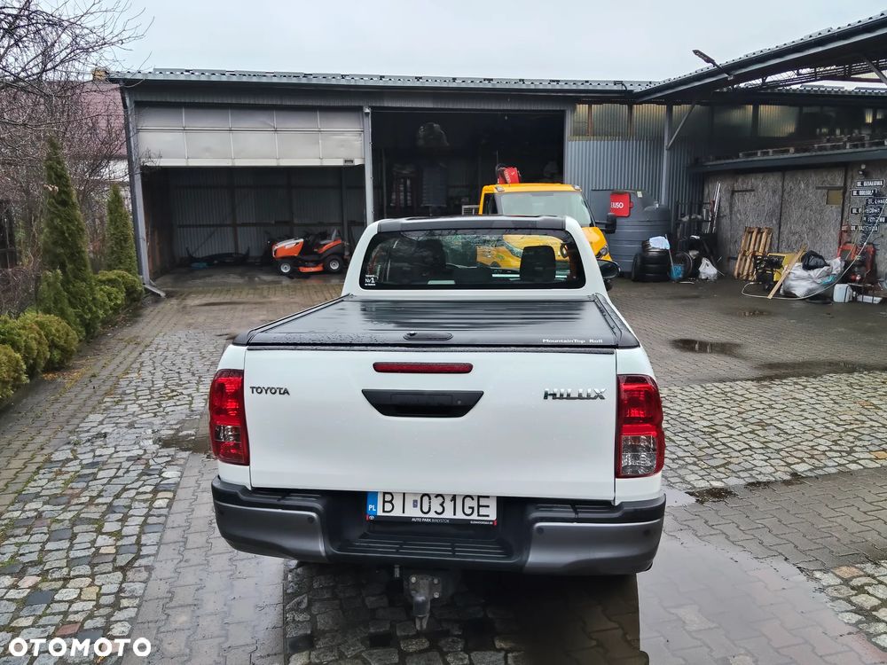 Toyota Hilux - 14