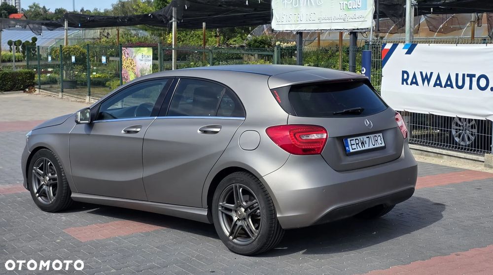Mercedes-Benz Klasa A 180 BlueEfficiency Edition - 3
