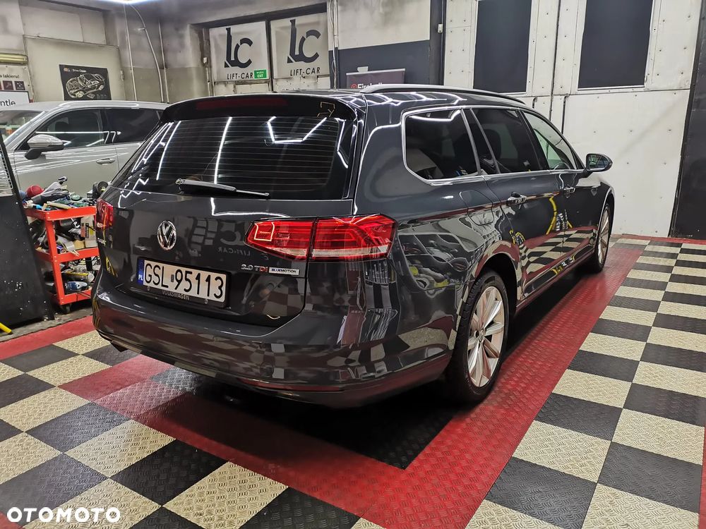 Volkswagen Passat 2.0 TDI SCR DSG Comfortline - 8