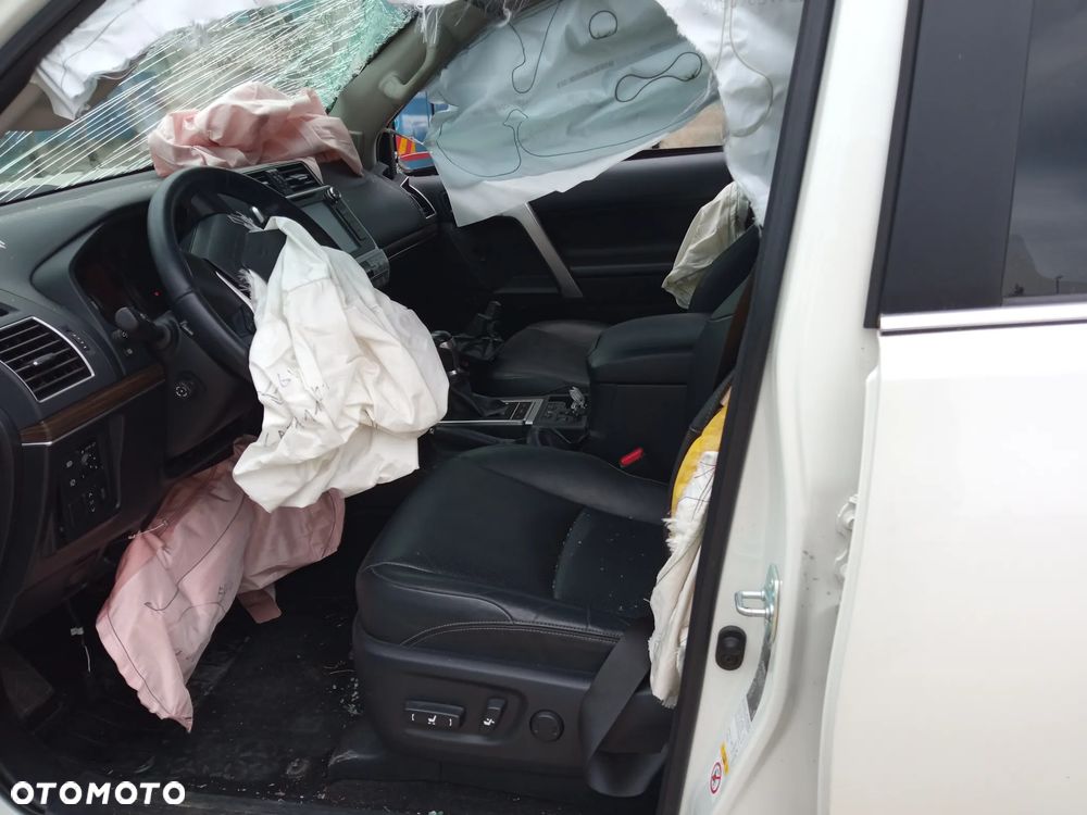 Toyota Land Cruiser LC 2.8 D-4D Invincible - 10