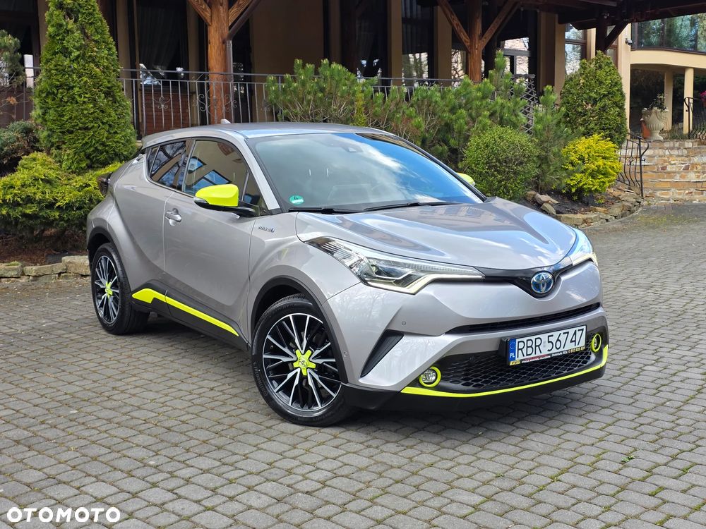 Toyota C-HR 1.8 Hybrid Neon Lime powered by JBL - 2