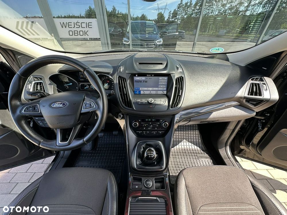Ford Kuga 1.5 EcoBoost 2x4 Titanium - 10