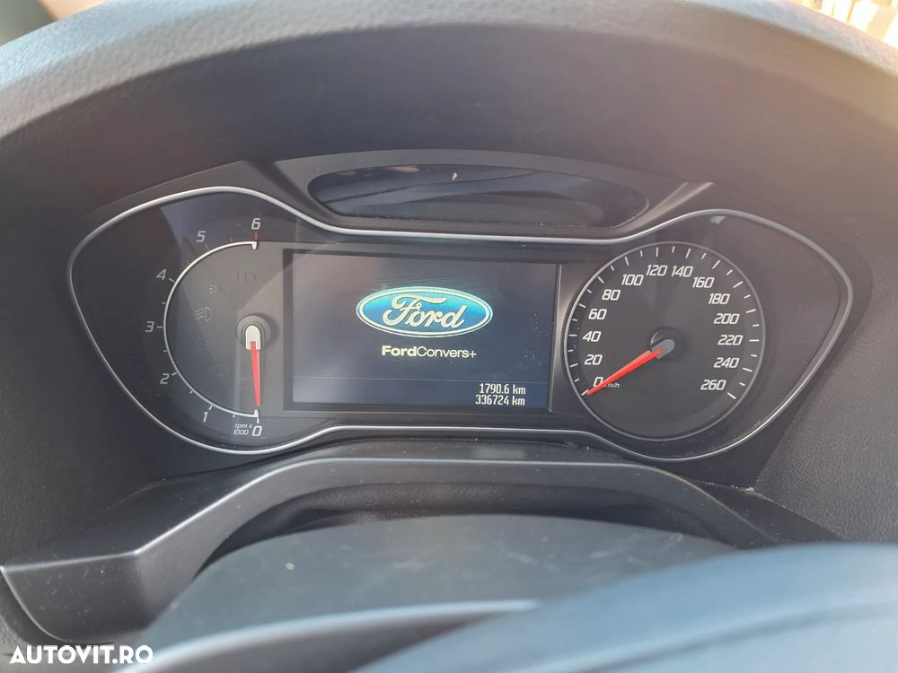 Ford Galaxy 2.0 TDCi Powershift Titanium - 10