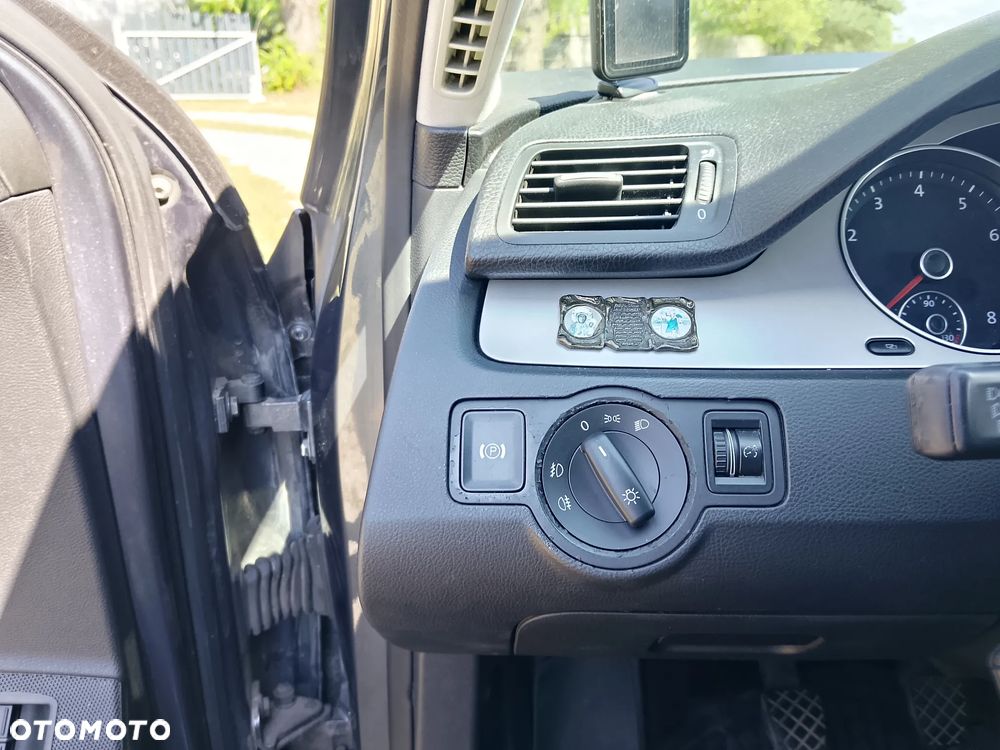 Volkswagen Passat 2.0 TSI Sportline - 24