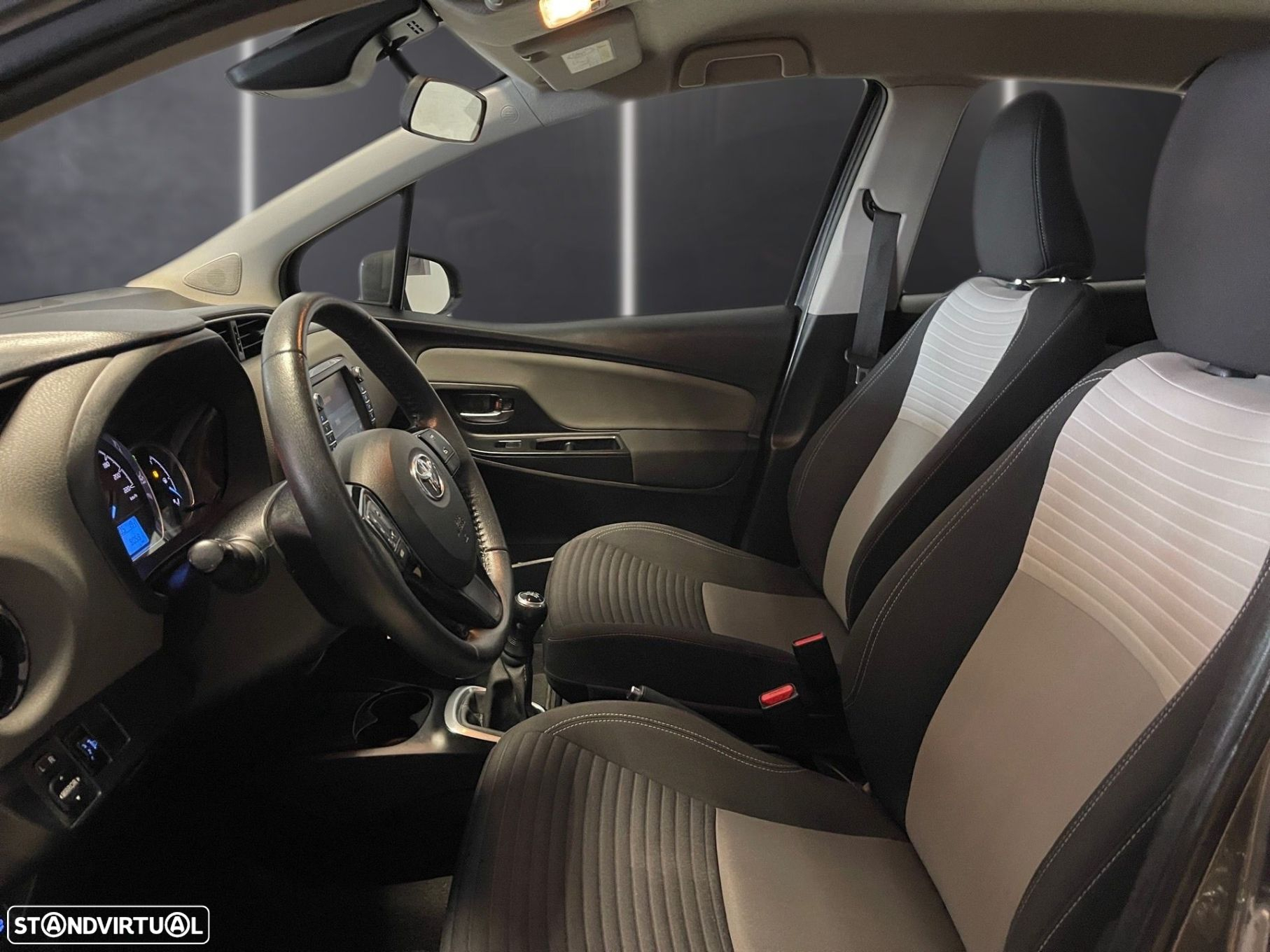 Toyota Yaris 1.0 VVT-i Comfort - 6