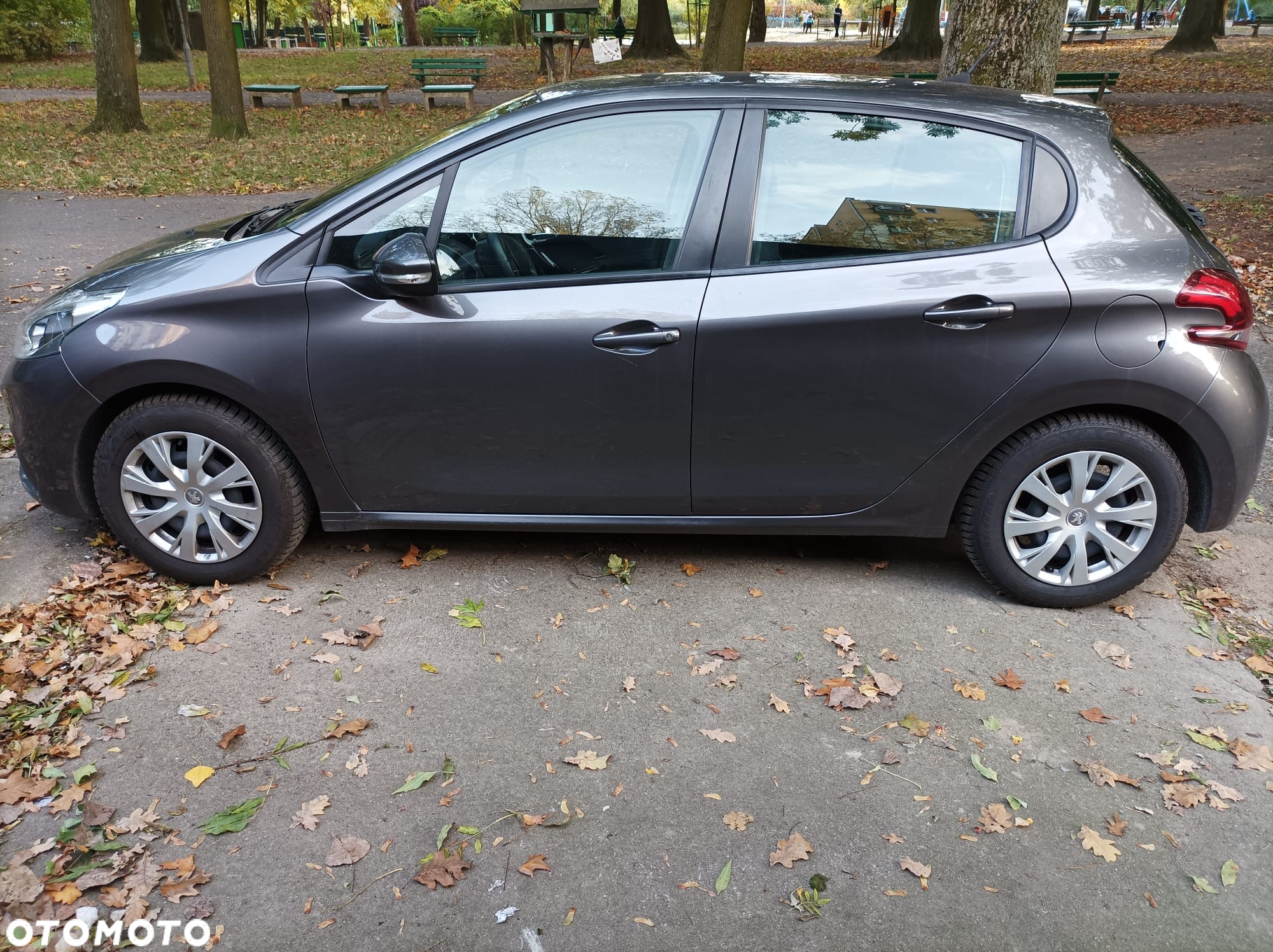 Peugeot 208 - 2