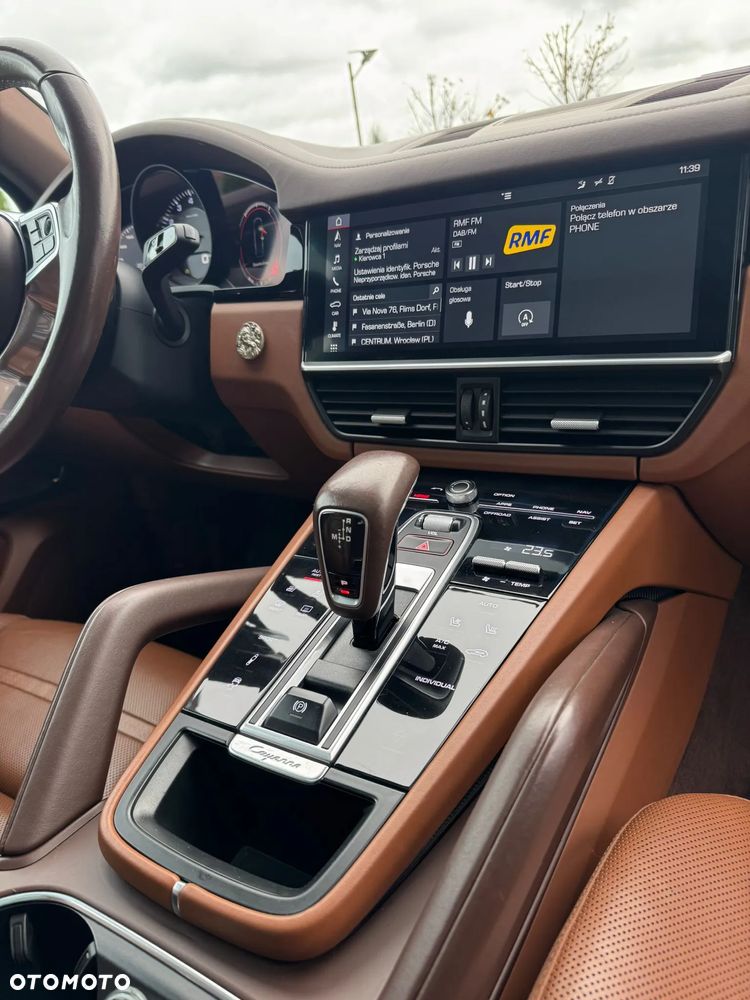 Porsche Cayenne Standard - 16