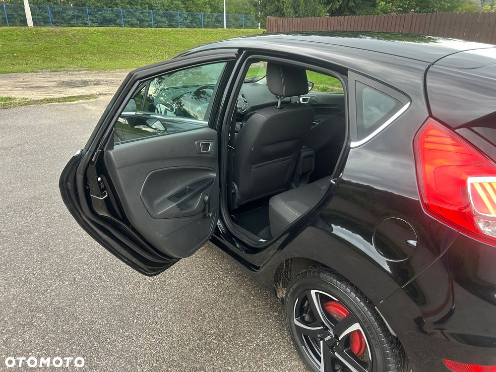 Ford Fiesta 1.0 Celebration - 19