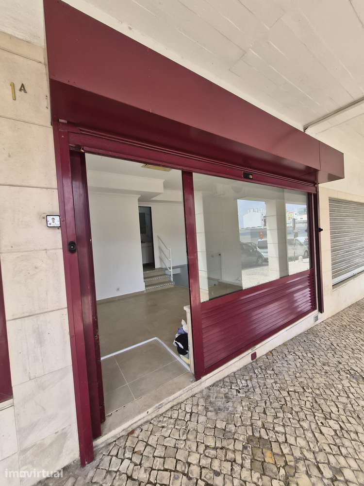 MAGNIFICA LOJA DE 2 PISOS NA PRAÇA LOPES GRAÇA - CENTRO DO LARANJEIRO - Grande imagem: 2/26