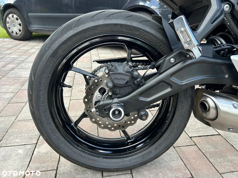 Kawasaki Z 650 - 13