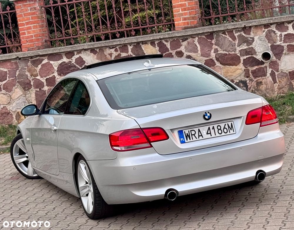 BMW Seria 3 335i Edition Exclusive - 10