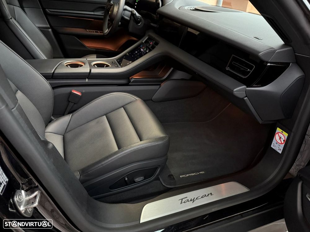 Porsche Taycan Bateria Performance Plus - 11