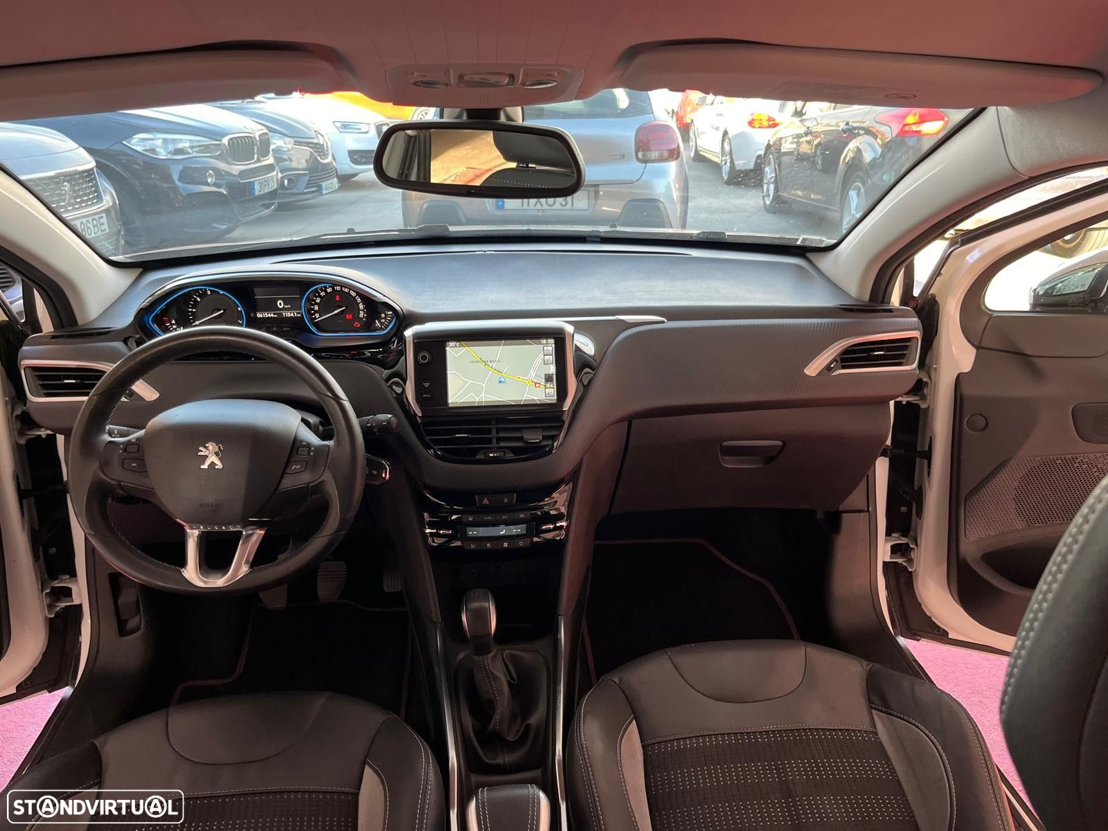 Peugeot 2008 1.2 PureTech Allure - 10