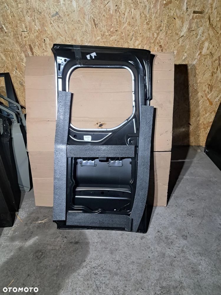 Drzwi lewe tył tylne Ford Transit Custom V362 PBK21-V40011-FA 2445995 drzwi lewy tył tylne Ford Transit Custom V362 PBK21-V40011-FA 2445995 - 6