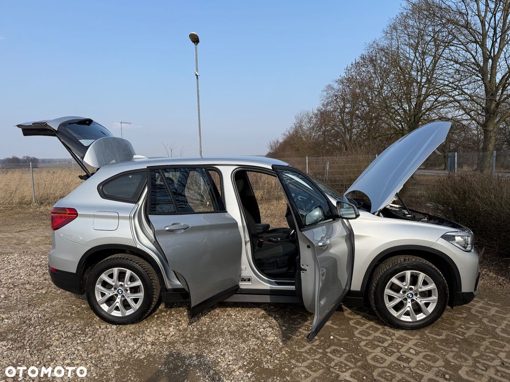 BMW X1 sDrive18d - 23